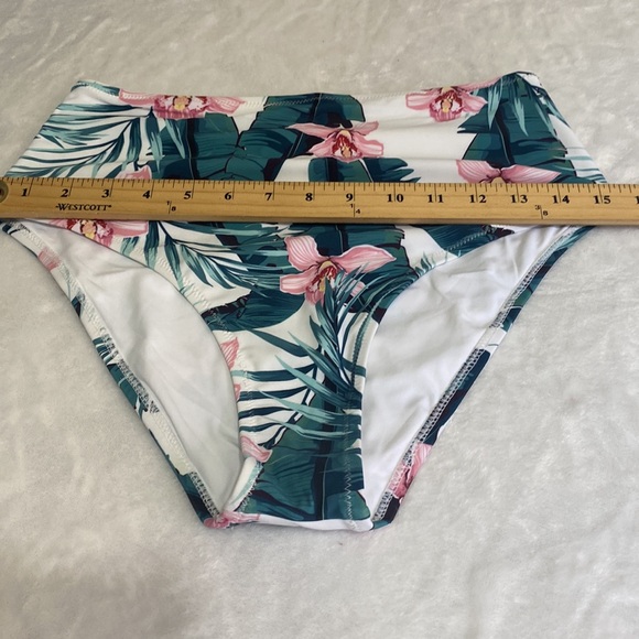 Cupshe Tropical Floral Swimming Bikini Bottom Size L - Picture 7 of 8